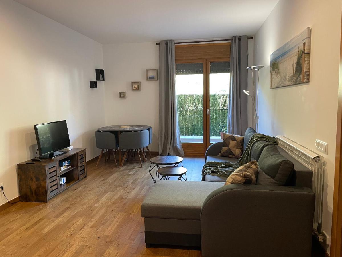 Precioso Calido Apartamento En Sort Con Terraza Apartment Luaran gambar